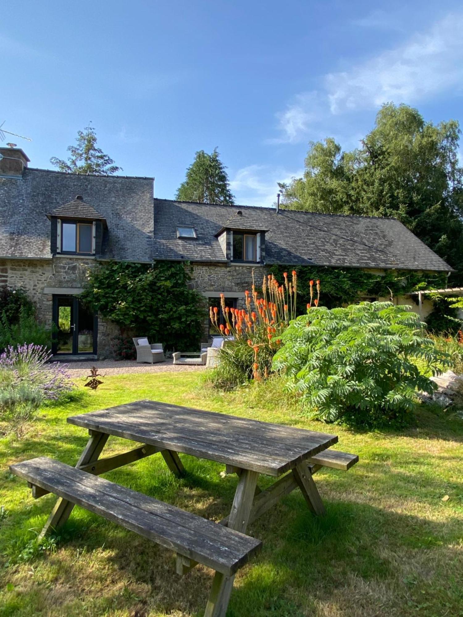 L'Hotie De Broceliande, Au Coeur Des Sites Naturels Et Legendaires Paimpont Eksteriør billede